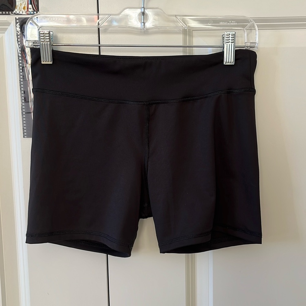 Girls Old Navy Active Go-dry black shorts - size XL